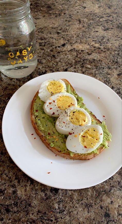 Healthy Lunch Snacks, Healthy Food Menu, Breakfast Eggs, Healthy High Protein Meals, Healthy Food Inspiration, Easy Healthy Meal Prep, Healthy Food Dishes, Healthy Food Motivation, Healthy Lifestyle Food