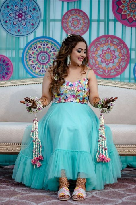 Pastel Color Haldi Outfit, Modern Haldi Outfits, Pastel Haldi Outfit, Goa Marriage, Haldi Bridal Outfit Unique, Blue Haldi Outfit, Mehandi Ceremony Outfit For Bride, Mehendi Decoration Ideas At Home, Unique Mehendi Outfits