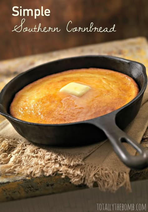 Homemade Cornbread Recipe, Cast Iron Skillet Cooking, Southern Cornbread, Iron Skillet Recipes, Homemade Cornbread, Skillet Cooking, Cornbread Recipe, Cast Iron Skillet Recipes, Cast Iron Recipes