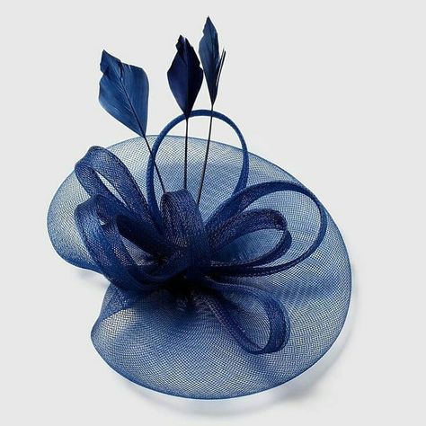 Fascinator Hats Outfit, Fascinator Hats Diy, Fascinator Hats Wedding, Sewing Hats, African Hats, Sinamay Hats, Fascinator Hairstyles, Handmade Flowers Fabric, Tea Party Hats