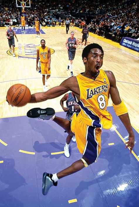 Inkvision Kobe Bryant Dunking - Sports/Basketball Poster - Measures 16 x 24 inches : Amazon.ca: Sports & Outdoors