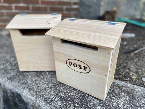 DIY mailbox: Build an British-style postbox with scrap wood | House and Hammer Wood Mailbox Diy, Mail Box Ideas Diy Mailbox Post, Diy Wood Mailbox Ideas, Wooden Mailbox Ideas Diy, Postbox Diy, Diy Mailbox Post, Diy Letterbox, Mailbox Curb Appeal, Diy Mailbox Ideas