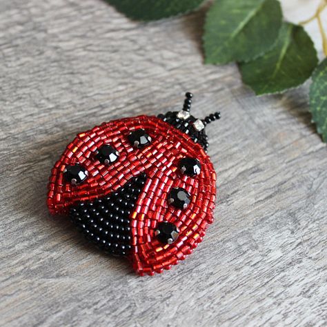 Insect ladybird beaded brooch pin Lovely ladybug jewelry gift Beaded Ladybug, Ladybug Brooch, Ladybug Jewelry, Tambour Beading, Insect Brooch, Bead Crafts Diy, Diy Bead Embroidery, Beadwork Embroidery, Beadwork Designs