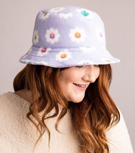 Things To Make With Fleece, Sewing Projects Patterns, Bucket Hat Ideas, Fleece Sewing, Fleece Bucket Hat, Sewing Projects Ideas, Fleece Sewing Projects, Bucket Hat Pattern, Fleece Hats