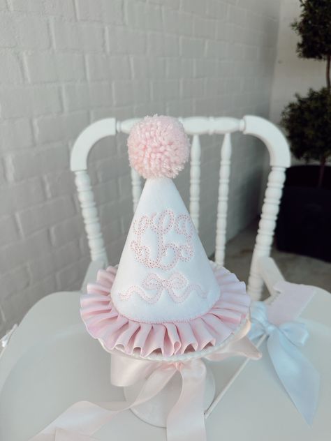 Personalized First Birthday party hat! Shadow work embroidery monogram on white linen with hand dyed pleated trim. Handmade to perfection! Shadow Work Embroidery, 1st Birthday Hats, Prim And Proper, Baby Corner, Girl 1st Birthday, Baby 1st Birthday, Birthday Hat, Girl First Birthday