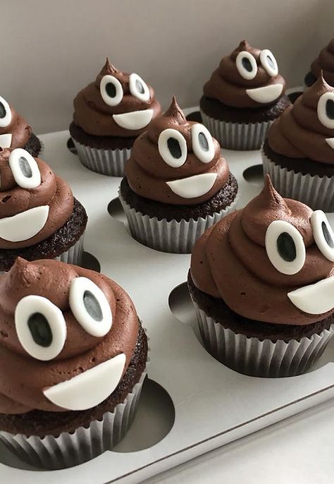 Muffins Decorados, Muffins Decoration, Cool Cupcakes, Toddler Birthday Cakes, Scary Cakes, Cupcake Decorating Tips, Kid Cupcakes, Cupcake Cake Designs, Cute Cupcake