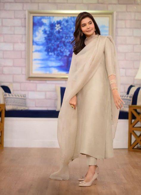 Crochet Cable Knit, Raw Silk Dress, Churidar Designs, Simple Kurta Designs, Crochet Cable, Stylish Short Dresses, Pakistani Fancy Dresses, Pakistani Dresses Casual, Beautiful Pakistani Dresses