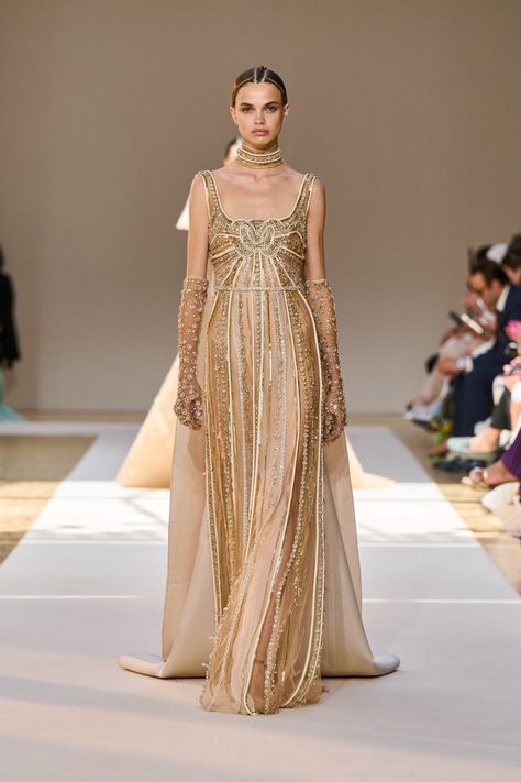 Elie Saab Fall 2022 Couture Collection | Vogue Elie Saab Fall 2022, Faerie Fashion, Greek Goddess Dress, 2022 Couture, Fall Couture, Fashion Advisor, Haute Couture Looks, Ellie Saab, Elie Saab Fall