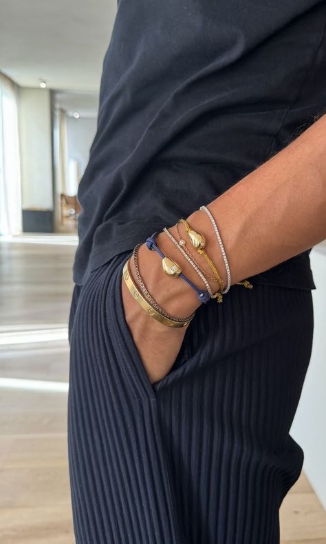 Men Stacked Bracelets, Mens Jewelry Inspiration, Mens Simple Jewelry, Mens Aesthetic Accessories, Men Handmade Bracelet, Men Style Accessories, Gold Jewelry Fashion Men, Men Ring Stack, Men’s Accessories 2024