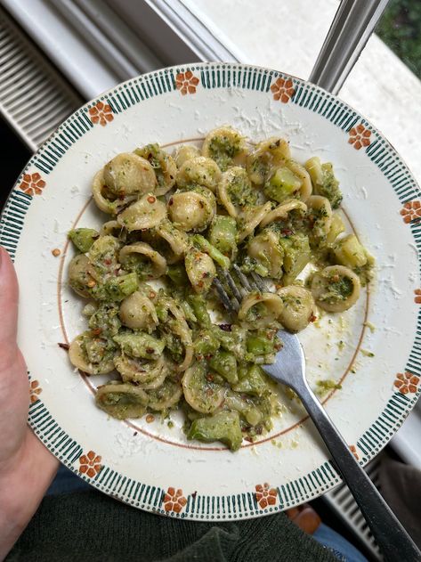 Broccoli and Anchovy Pasta Anchovy Pasta, Supermarket Sweep, Broccoli Pasta, Lemon Salt, Snacks Healthy, Pasta Shapes, Chilli Flakes, Desserts Snacks, Anchovies