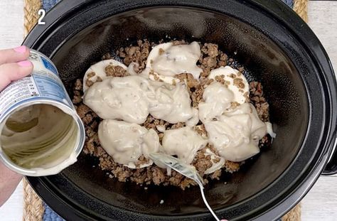 Sausage Gravy In Crockpot, Biscuits And Gravy Crockpot, Slow Cooker Biscuits And Gravy, Crockpot Biscuits And Gravy, Biscuits And Gravy Breakfast, Easy Biscuits And Gravy, Gravy Breakfast, Sausage Slow Cooker, Low Sodium Soup