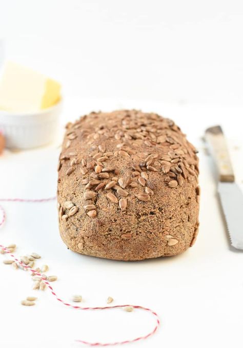 KETO Sunflower Seed Flour Bread Sunflower Seed Flour, Bread Recipe Without Eggs, Sunflower Seed Bread, Low Carb Flatbread, Keto Bread Recipes, Fiber Bread, High Fiber Breakfast, Keto Friendly Bread, Keto Buns