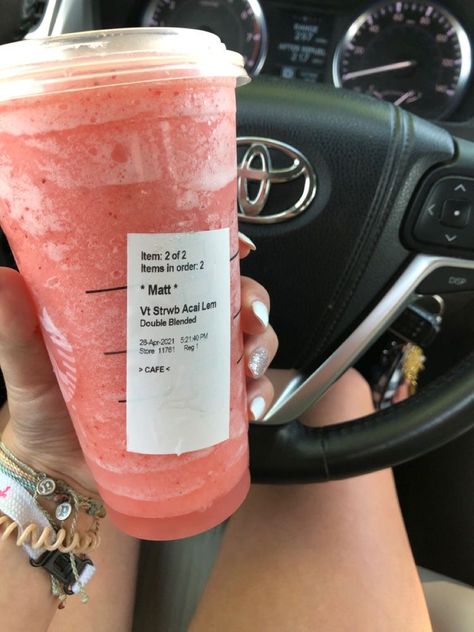 Strawberry Acai Lemonade Refresher, Strawberry Acai Lemonade, Acai Lemonade, Lemonade Refresher, Starbucks Strawberry Acai Refresher, Strawberry Acai Refresher, Cold Starbucks Drinks, Starbucks Strawberry, Starbucks Drinks Diy