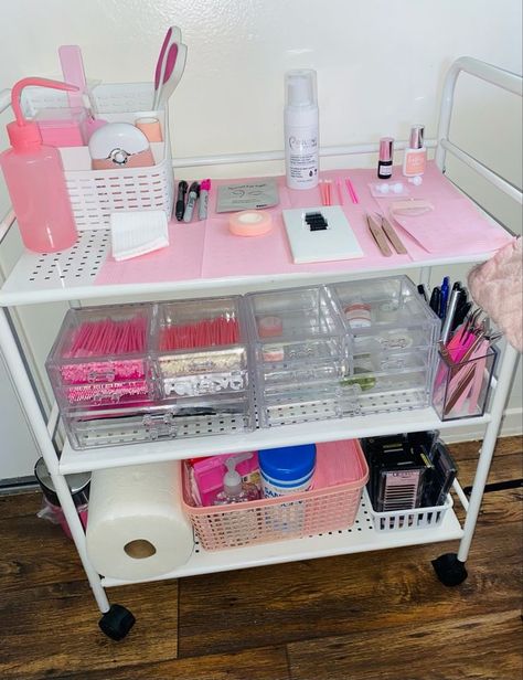 Lash Business Supplies, Lash Tech Cart Set Up, Lash Tech Cart, Nail Cart Organizer, Brow Technician Room, Girly Tattoo Studio, Lash And Nail Room Ideas, At Home Nail Room, Lash Tech Ideas