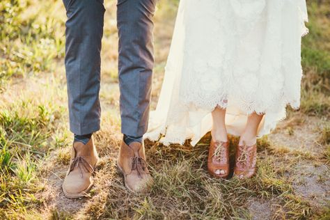 vintage wedding shoes Farm Wedding Shoes Bride, Vintage Wedding Shoes, Diy Farm Wedding, Vintage Reception, Oxford Wedding, Fall Wedding Shoes, Vintage Wedding Reception, Wedding Nature, Wedding Shoes Vintage