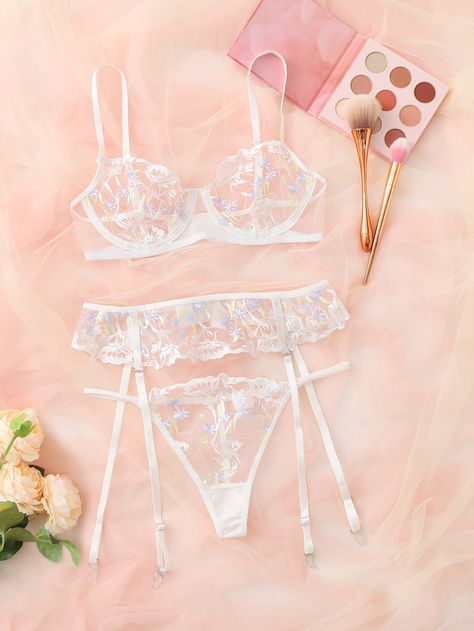 White Lingerie Outfit, Lingerie For Bride, Barbie Fashion Sketches, Muslimah Wedding Dress, Wedding Night Lingerie, Mesh Corset, Stockings Lingerie, Cute Lingerie, Corset Lingerie