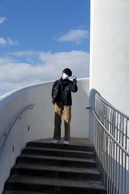 enhypen twitter post purple haired jungwon wearing white mask jacket sunglasses and backpack photo taken by jungwon’s sister jeju island trip mountain vlog behind staircase cropped Enhypen Twitter Post, Enhypen Boyfriend, Enhypen Twitter, Twitter Post, White Mask, Jeju Island, Boyfriend Material, Mask, Sunglasses