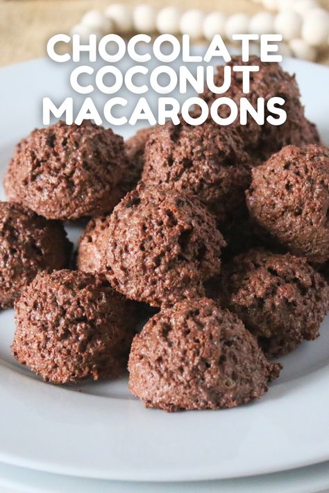 These chocolate coconut macaroons are rich in chocolate flavor and come together with simple ingredients. This recipe is gluten-free, grain-free and dairy-free and is a delicious treat to have any time of the year! Chocolate Macaroons Recipe, Macaroons Easy, Gluten Free Macaroons, Macaroon Cookies Recipe, Chocolate Coconut Macaroons, Coconut Macaroons Easy, Coconut Macaroons Recipe, Chocolate Macaroons, Macaroon Cookies