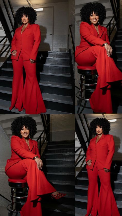 Her In Red ❤️ Crystal Renee Hayslett, Crystal Renee, Queen Latifah, Black Girls Hairstyles, Fall Season, Girl Hairstyles, Curly Hair Styles, That Look, Street Style