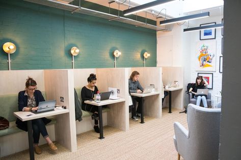 Coworking Office Design, Coworking Design, Coworking Space Design, Coworking Office Space, Study Cafe, Minimalist Home Office, Shared Office Space, Coworking Office, Office Space Design