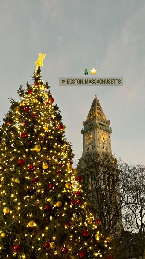 Boston, Massachusetts! #boston #christmasdecor #aesthetic Boston In Winter, Boston In December, Boston Christmas Things To Do, Boston Winter Aesthetic, Christmas In Boston Massachusetts, Boston Christmas Aesthetic, Christmas Boston, Boston Christmas, Boston At Christmas