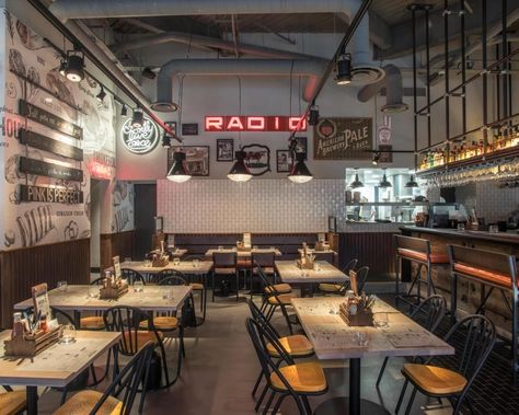 American Style Restaurant, American Bbq Restaurant, Barbecue Restaurant Design, Hamburger Restaurant Design, Casual Restaurant Design, Street Style Restaurant, American Restaurant Design, Steakhouse Interior Design, Southern Restaurant Design