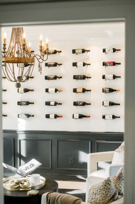 Wine Wall Simple, Lounge Bar Interior Design Modern, Wine Lounge Room Ideas In House, Dining Room With Wine Wall, Wine Sitting Room, Wall Wine Rack Ideas Dining Rooms, Wine Feature Wall, Wine Wall Dining Room, Dining Room Wine Wall