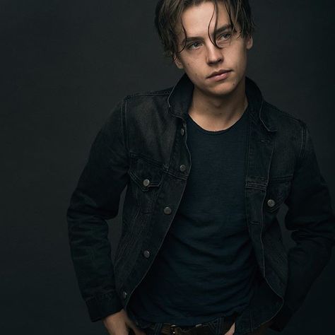 Cole Sprouse in Brooklyn. Jesse Stone, Cole Spouse, Cole Sprouse Wallpaper, Cole Sprouse Jughead, Cole M Sprouse, Riverdale Cole Sprouse, Dylan And Cole, Dylan Sprouse, Leyte