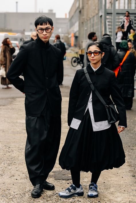 Antwerp Street Style, Japanese Streetwear Aesthetic, Copenhagen Style Autumn 2024, Japanese Clothing Men, Copenhagen Streetwear, Tokyo Street Style Men, Japanese Street Style Men, Street Style Japan, Japanese Fashion Street