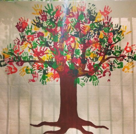 Backdrop PreK Graduation. Hand print tree. Handprint Tree Mural, Hand Print Tree Crafts For Kids, Hand Print Mural, Handprint Trees Preschool, Tree With Handprints, Artwork Kindergarten, Handprint Tree Craft, Handprint Tree, Prek Graduation