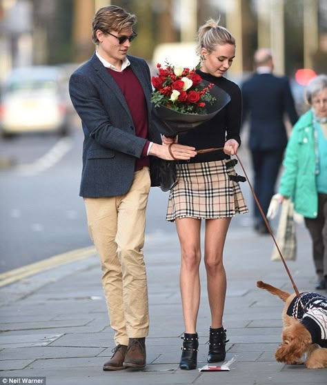 Style For Short Women, Kimberly Garner, Fashion Designer Aesthetics, Fashion Editorial Layout, Burberry Skirt, Kimberley Garner, Royal Elite, Super Rich Kids, Outfit Layout