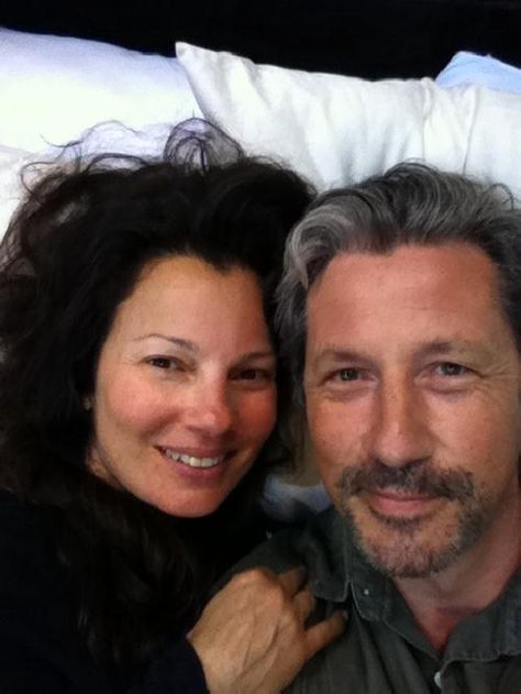 The Nanny and Mr Sheffield!! Gotta love 'em:) The Nanny Cast, Mr Sheffield, Nana Fine, Maxwell Photos, Charles Shaughnessy, Nanny Outfit, Fran Fine Outfits, 90s Sitcoms, Fran Drescher