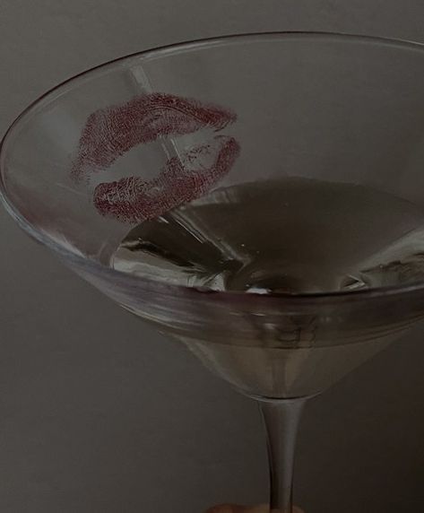 1920s Aesthetic, Mystery Dinner Party, Detective Aesthetic, Mystery Film, Nightclub Aesthetic, Mystery Dinner, Mystery Party, Mysterious Girl, Lipstick Stain