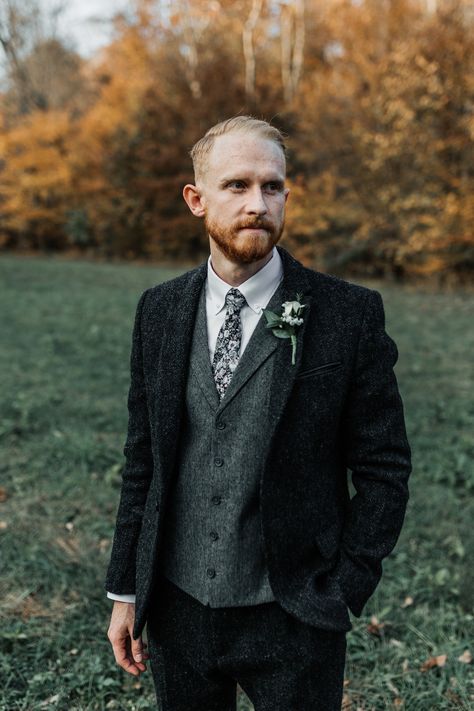 Asos suit. Tweed suit. Tweed vest. Floral tie. Etsy. Charcoal suit. Tennessee Wedding. November wedding. Fall wedding. Black Tweed Suit, Vintage Wedding Suits, Green Tweed Suit, Groom Blue Suit, Dad Outfits, Mens Tweed Suit, Old Fashioned Wedding, Grey Tweed Suit, Tweed Wedding