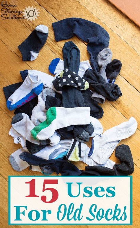 Here are 15 uses for old socks that can help you reuse and repurpose them once they've become worn out, or you've lost the mate, when decluttering them from your sock drawer {on Home Storage Solutions 101} Old Socks Ideas, Sock Drawer Organization, Socks Ideas, Reuse Recycle Repurpose, Diy Recycled Projects, Sock Storage, Bathroom Crafts, Diy Socks, Sock Crafts