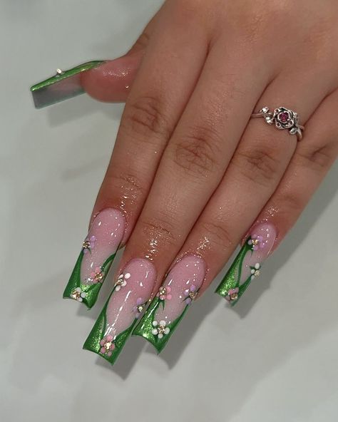 Fairy Nails, Green Acrylic Nails, Long Acrylic Nail Designs, Colored Acrylic Nails, Green Nail, Girly Acrylic Nails, Cute Acrylic Nail Designs, Dope Nail Designs, Short Square Acrylic Nails