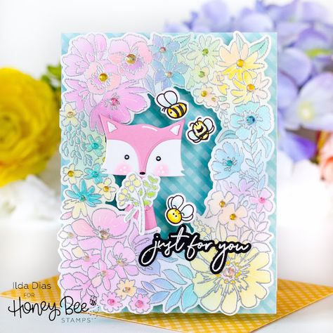 Heart Hugs, Pop Up Frame, Bee Creative, Honey Bee Stamps, Bee Cards, Frame Card, Making Greeting Cards, Paper Hearts, Box Card