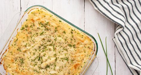 French Onion Mashed Potato Bake | Bison Foods Mashed Potato Bake, French Onion Dip, Potato Bake, Cubed Potatoes, Onion Dip, Mashed Potato, Russet Potatoes, French Onion, Recipe Using