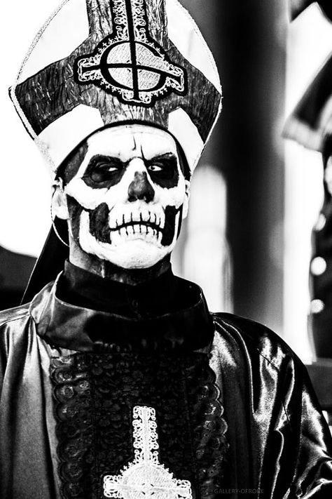 Ghost, Papa Emeritus Papa Emeritus Ii, Ghost Pics, Ghost Papa Emeritus, Papa Emeritus, Ghost Papa, Ghost Band, Fictional Men, Band Ghost, Ghost And Ghouls