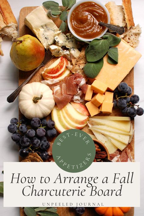 Pumpkin Charcuterie Board Ideas, Autumn Cheese Board, Small Cheese Board Ideas, Cheese And Wine Pairings, Thanksgiving Cheese Boards, Fall Cheese Boards, Thanksgiving Charcuterie Board, Fall Charcuterie Board, Thanksgiving Charcuterie