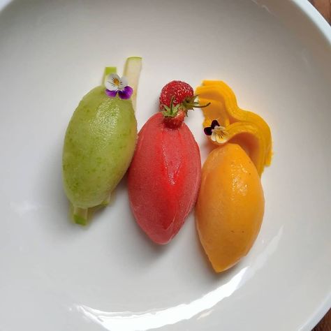 Yuni on Instagram: “My Desserts Pic.1. Three kind of Sorbet  Granny Smith + lime, strawberry and  aMango + passion fruit + chili Pic.2. Champagner cream and…” Pastry Shop, Ice Creams, Granny Smith, Dessert Drinks, Passion Fruit, Aesthetic Food, Delicious Desserts, Chili, Pastry