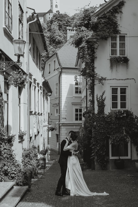 Carlee and John's European elopement and personal vow reading in the heart of old town, Ljubljana. Old Town Wedding Photography, European Elopement, City Wedding Photos, City Elopement, Ljubljana Slovenia, Elopement Dress, Elopement Photos, Wedding Picture, Destination Elopement