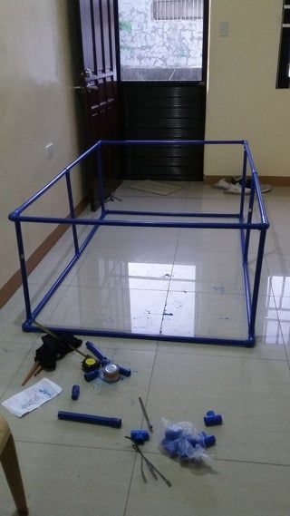 Affordable DIY PVC Playpen : 6 Steps (with Pictures) - Instructables Ferret Playpen, Diy Playpen, Diy Ball Pit, Toddler Play Area, Baby Play Areas, Puppy Playpen, Puppy Diy, Puppy Room, Dog Kennel Cover