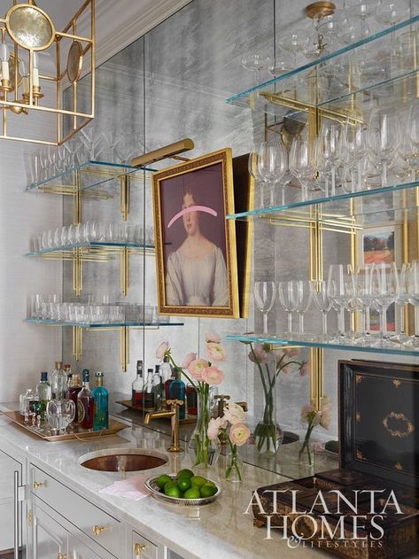 How to Choose the Right Home Bar for Your Home Dining Room Built In Bar, Bar Niche, Dining Room Built In, Bar Nook, Home Bar Ideas, Modern Classic Home, Hamptons Modern, Home Bar Areas, Bar Space