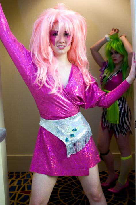 Another Jem and the Holograms picture for Halloween costume inspiration. Woman Costume Ideas, Jem Costume, Halloween Hologram, 80s Fancy Dress, Boo Bash, Fancy Dress Ideas, High Fashion Makeup, Woman Costume, Jem And The Holograms