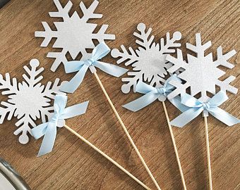 Snowflake Costume Kids, Snowflake Costume, Frozen Baby Shower, Frozen Tea Party, Winter Wonderland-party, Calendar Classroom, Table Party Decor, Snowflake Centerpieces, Frozen Diy