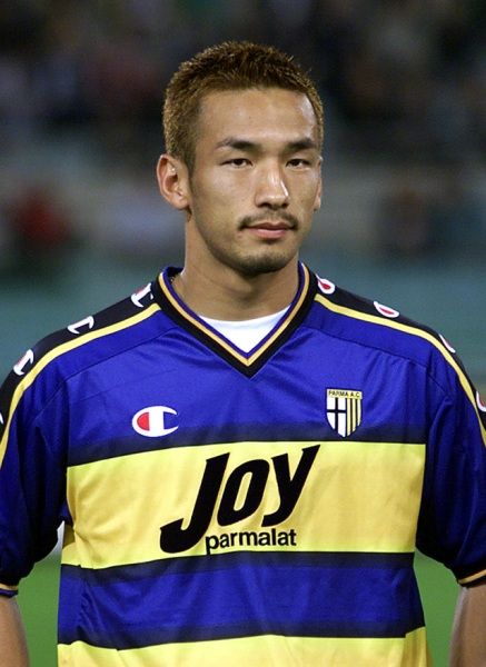 Hidetoshi Nakata | #Perugia #7  #ASRoma #8 #Parma #10 Hidetoshi Nakata, Football Heritage, Italian Football, Football Players Photos, Bolton Wanderers, Soccer Memes, Football History, Football Fashion, Football Is Life