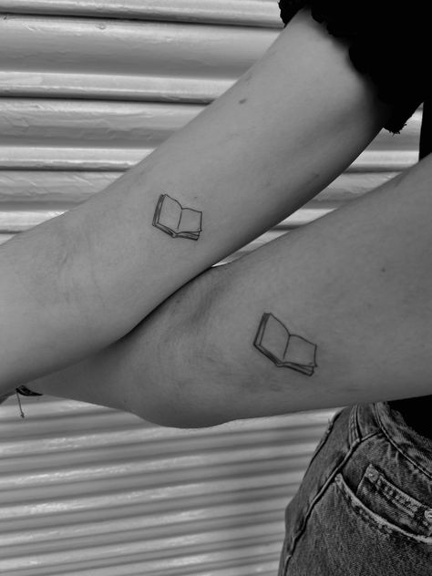 Book Tattoo Matching, Matching Best Friend Book Tattoos, Book Matching Tattoos, Book Friend Tattoos, Bookish Best Friend Tattoos, Matching Book Tattoos For Best Friends, Book Best Friend Tattoos, Book Bestie Tattoos, Best Friend Book Tattoos