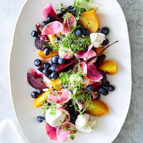 Sommer Mad, Blueberry Salad, Beet Recipes, Roasted Beets, Food Presentation, Beautiful Food, Blueberries, Beets, Food Inspiration