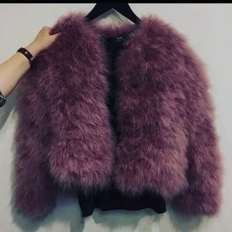 Fluffy Sweater Outfit, Fancy Coat, Jacket For Winter, Chic Closet, Saree Wearing Styles, Woolen Sweater, Saree Wearing, Fluffy Jacket, Anastasia Steele